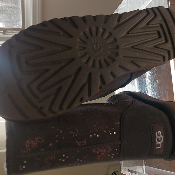 UGG boots - Picture 8 of 9